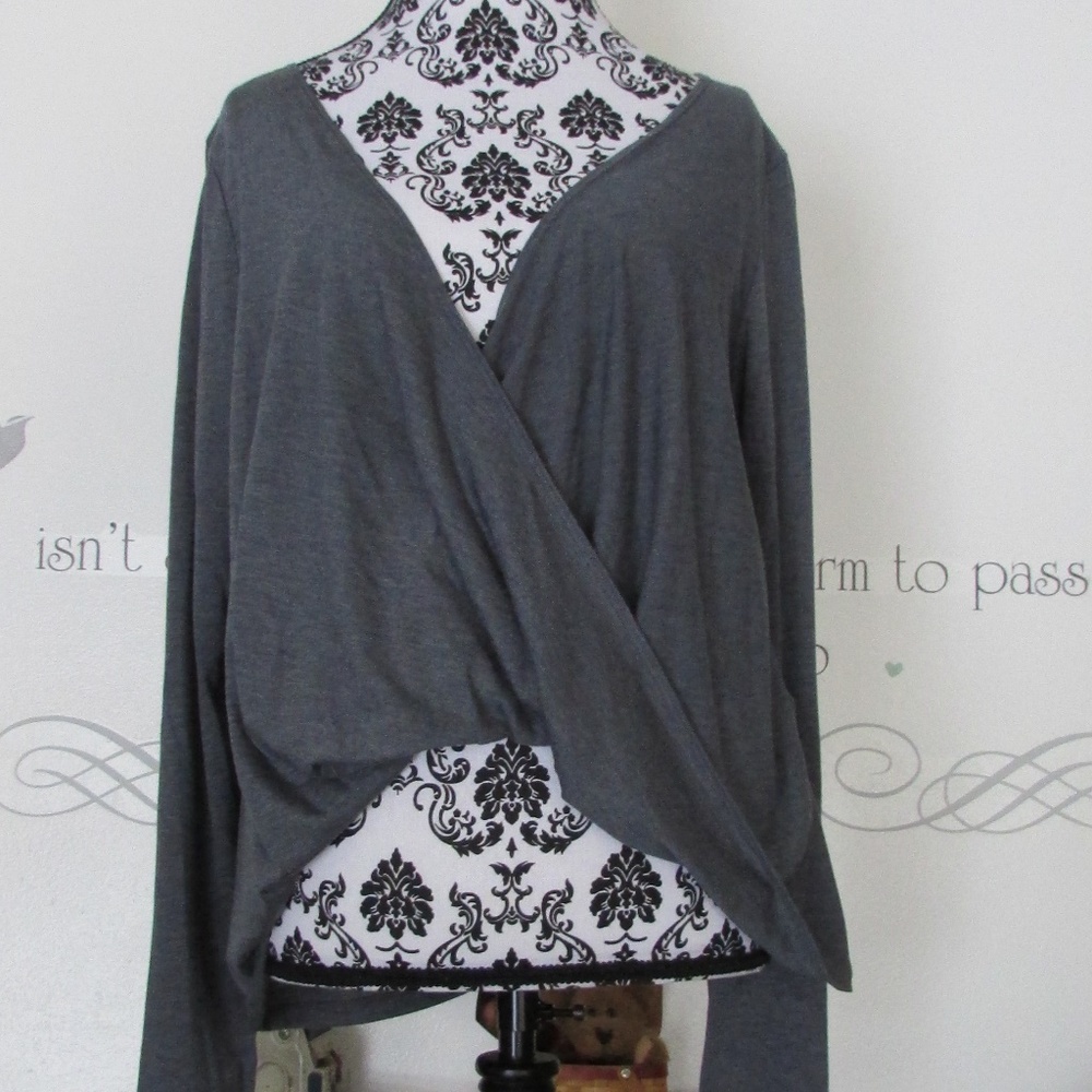 Old Navy Sport top. Cowl front/back